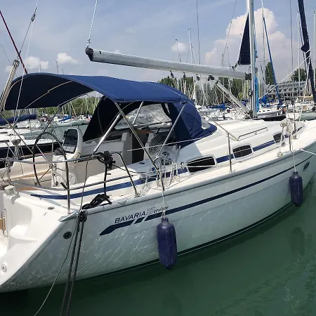 Botel Bavaria Cruzer